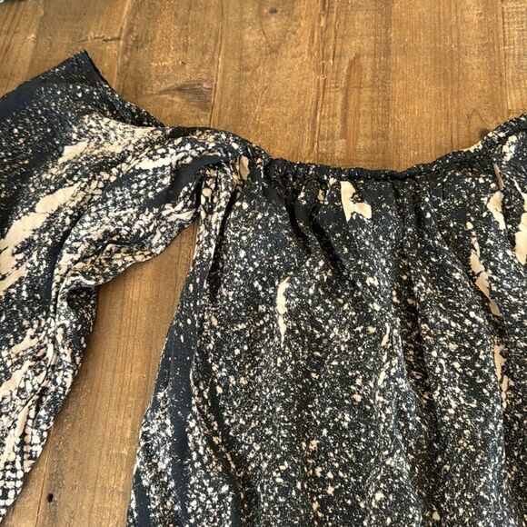 Blue Life Romper, off the shoulder, long sleeve, loose, animal print, snake - Picture 3 of 8